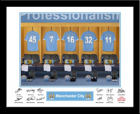 Fotka zo šatne mužstva s tvojim dresom  FC Manchester City - 1N34